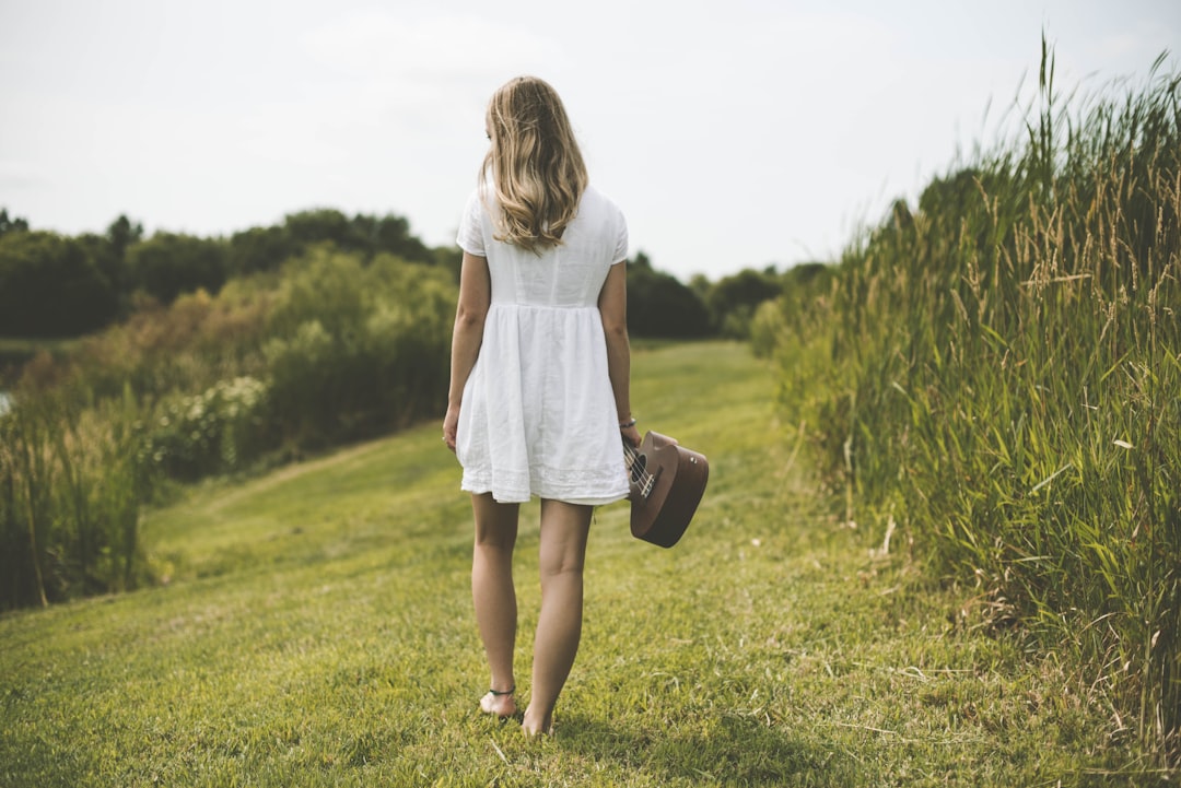 Photo white dress